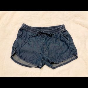 Aerie Women’s Chambray Shorts